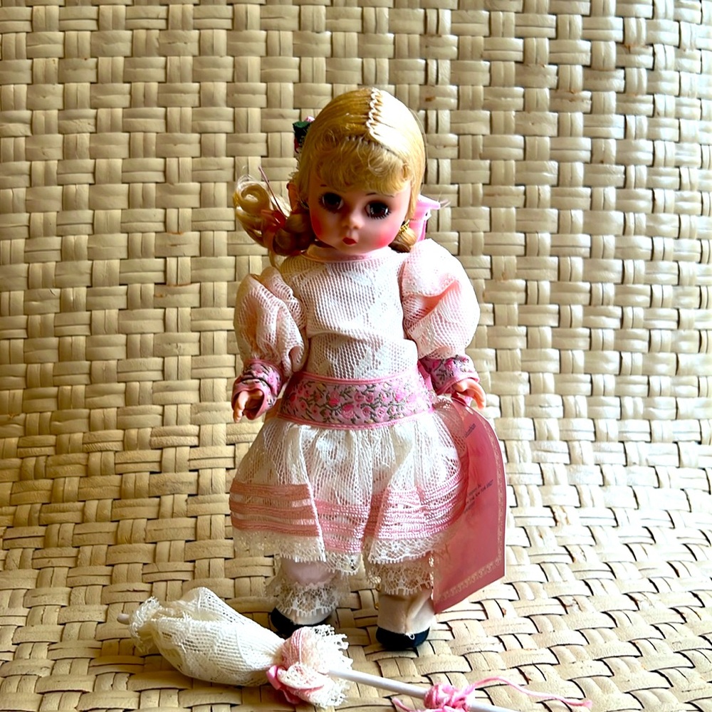 Madame Alexander, Victorian doll, Wendy 1893 With Tag